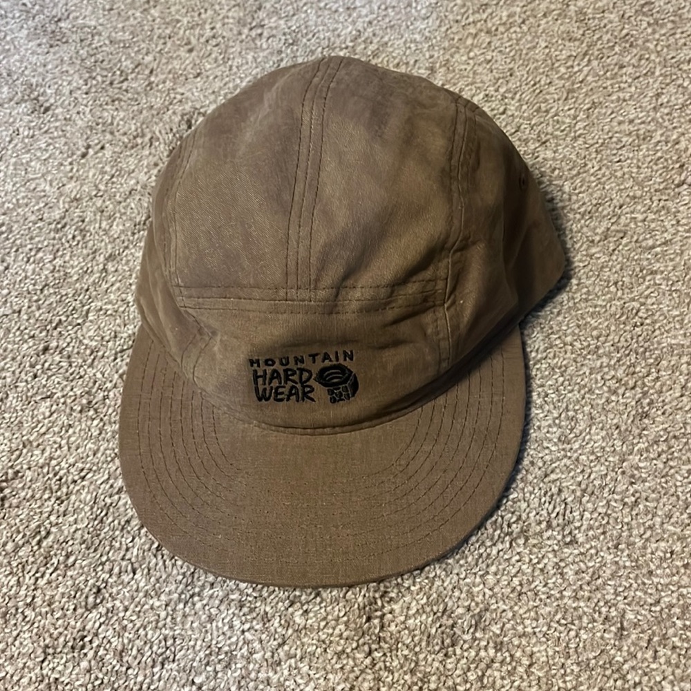 NWOT Mountain Hardwear Tan 5 Panel Hat